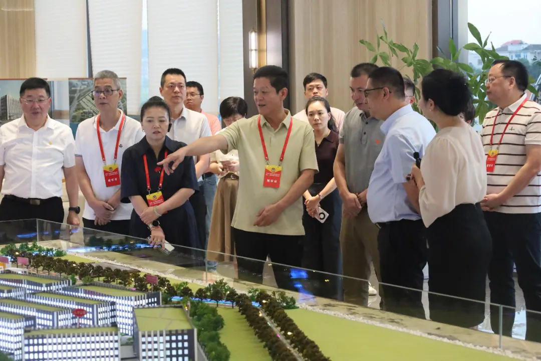 市政协委员UU娱乐活动组赴惠安开展异地视察